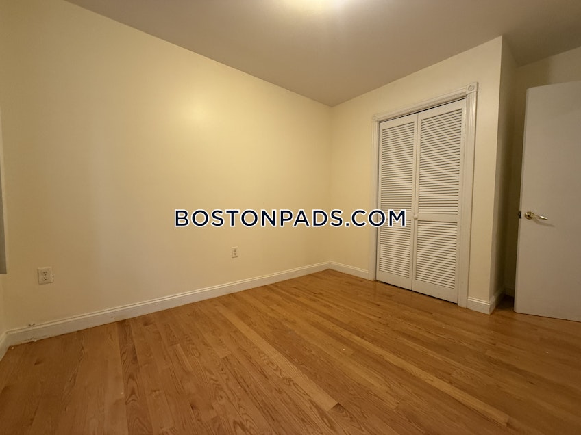 Boston - $4,950+ /month