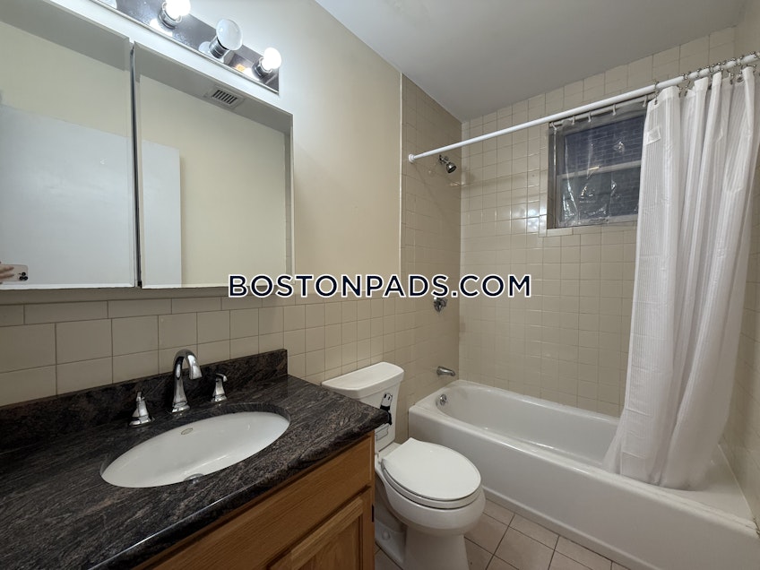 Boston - $4,950+ /month