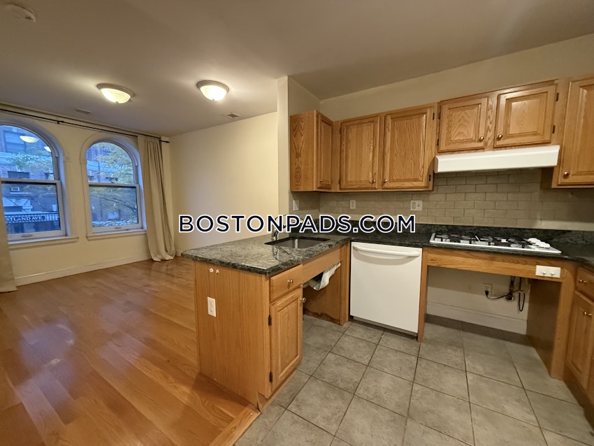 BOSTON - NORTHEASTERN/SYMPHONY - 1 Bed, 1 Bath - Image 2