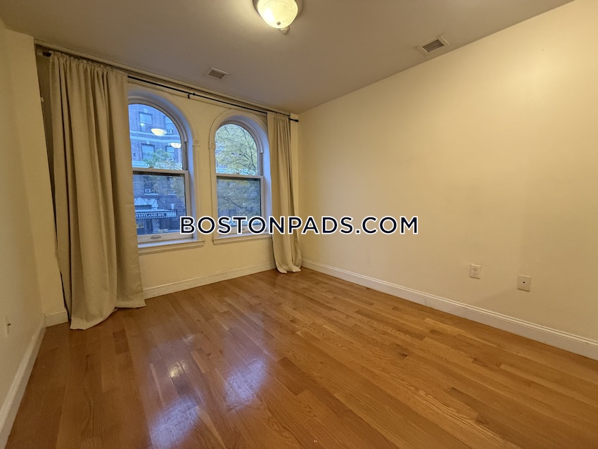BOSTON - NORTHEASTERN/SYMPHONY - 1 Bed, 1 Bath - Image 10