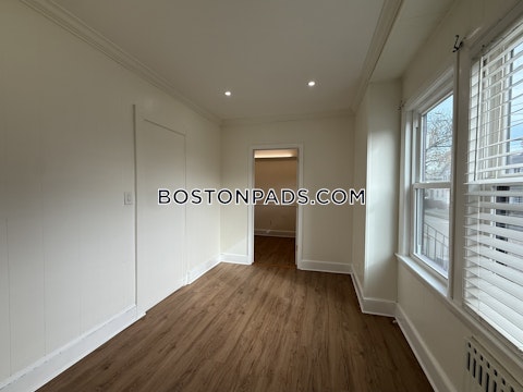 Hancock St. Quincy photo 9