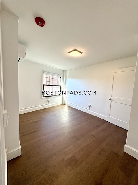 Massachusetts Ave. Cambridge photo 5