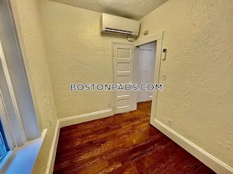 Garden Court St. Boston