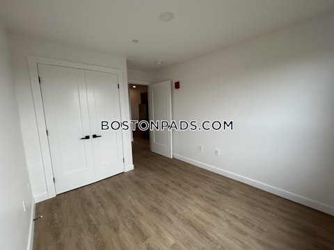 Gardner St. Boston photo 3