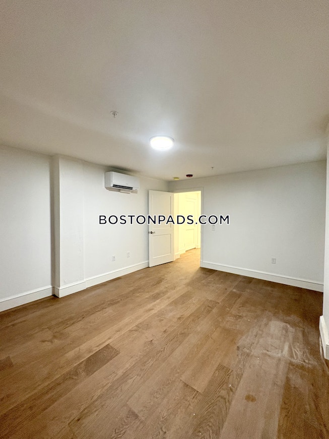 Cambridge - $2,200+ /mo