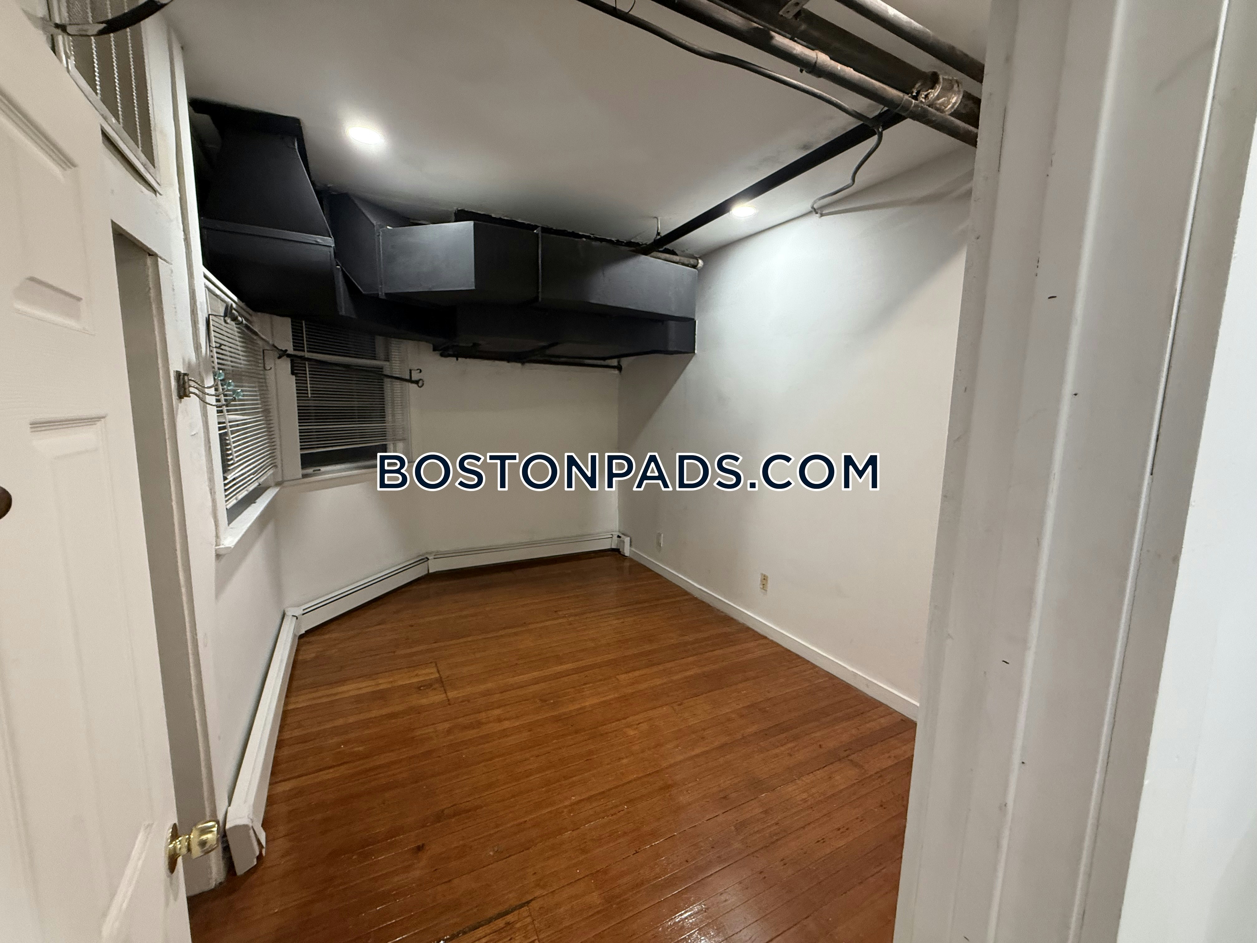 Commonwealth Ave. Boston