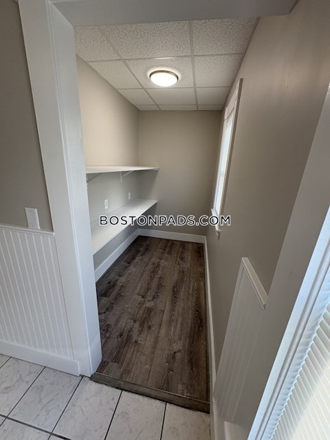 Swan St. Everett photo 7