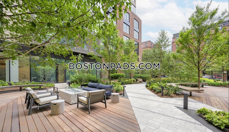 East Dedham St., Boston