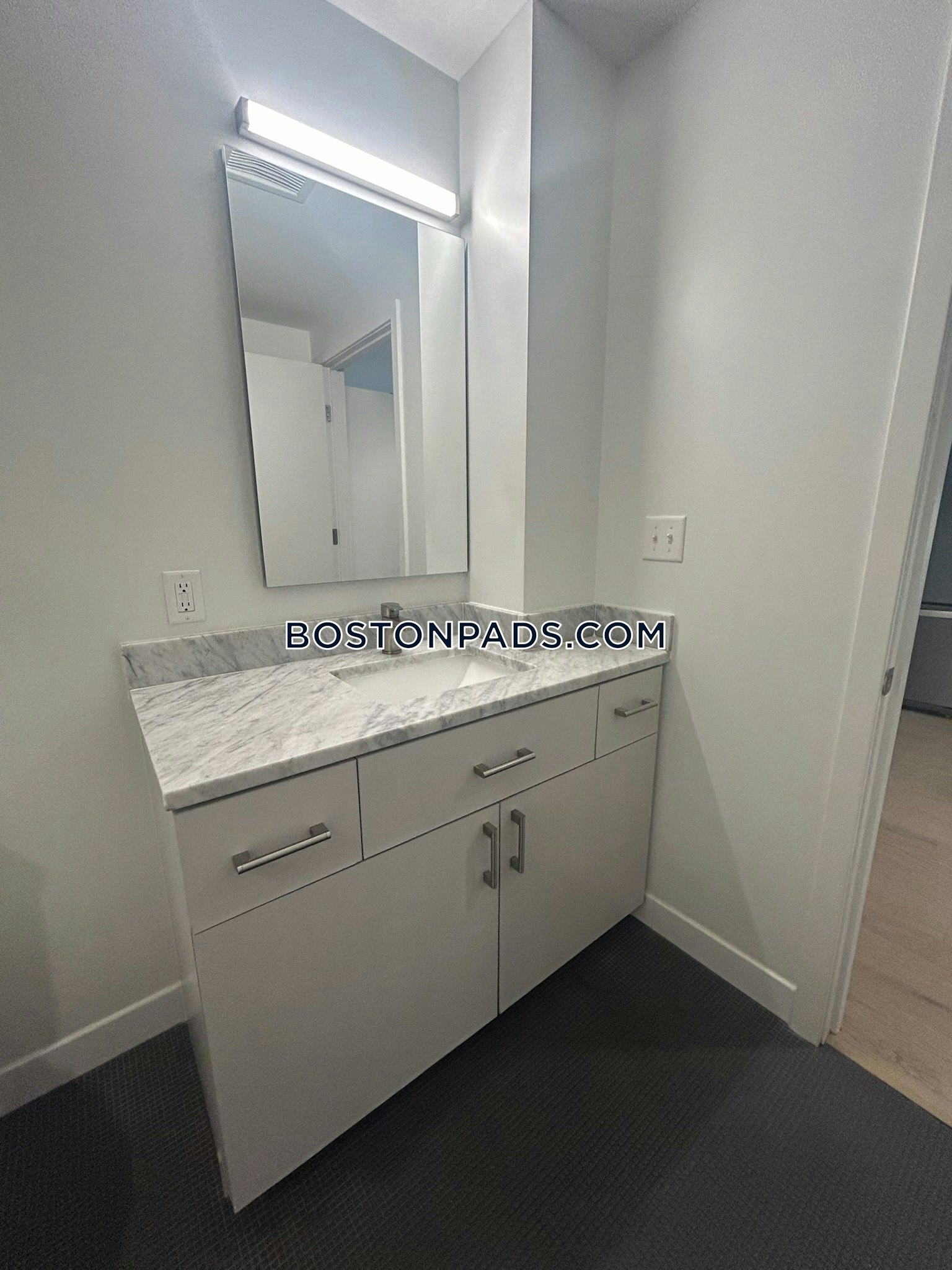 Boston - 2 Beds, 2 Baths
