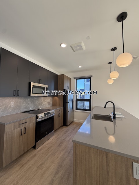 Gardner St. Boston photo 7