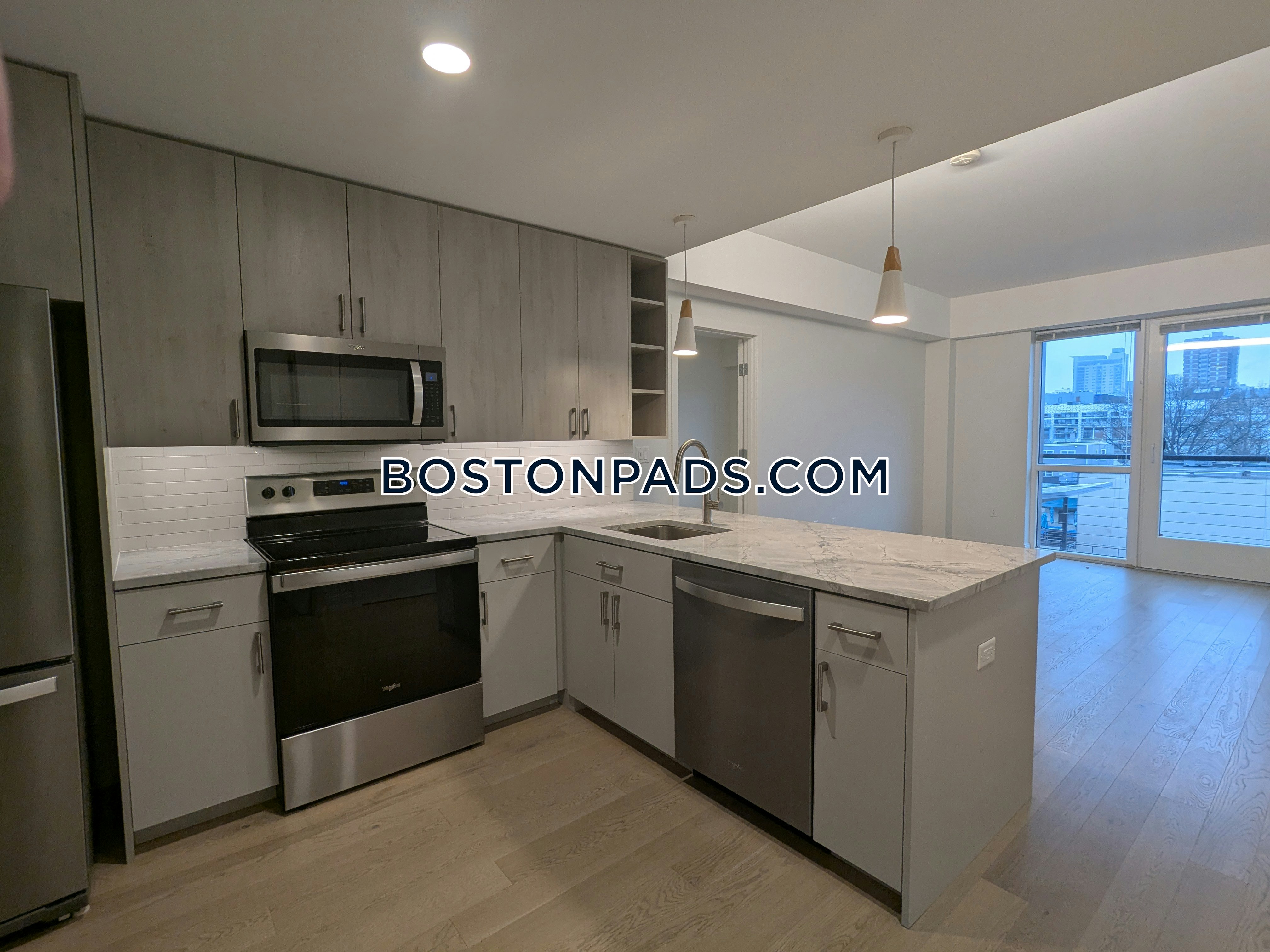 Boston - 2 Beds, 2 Baths