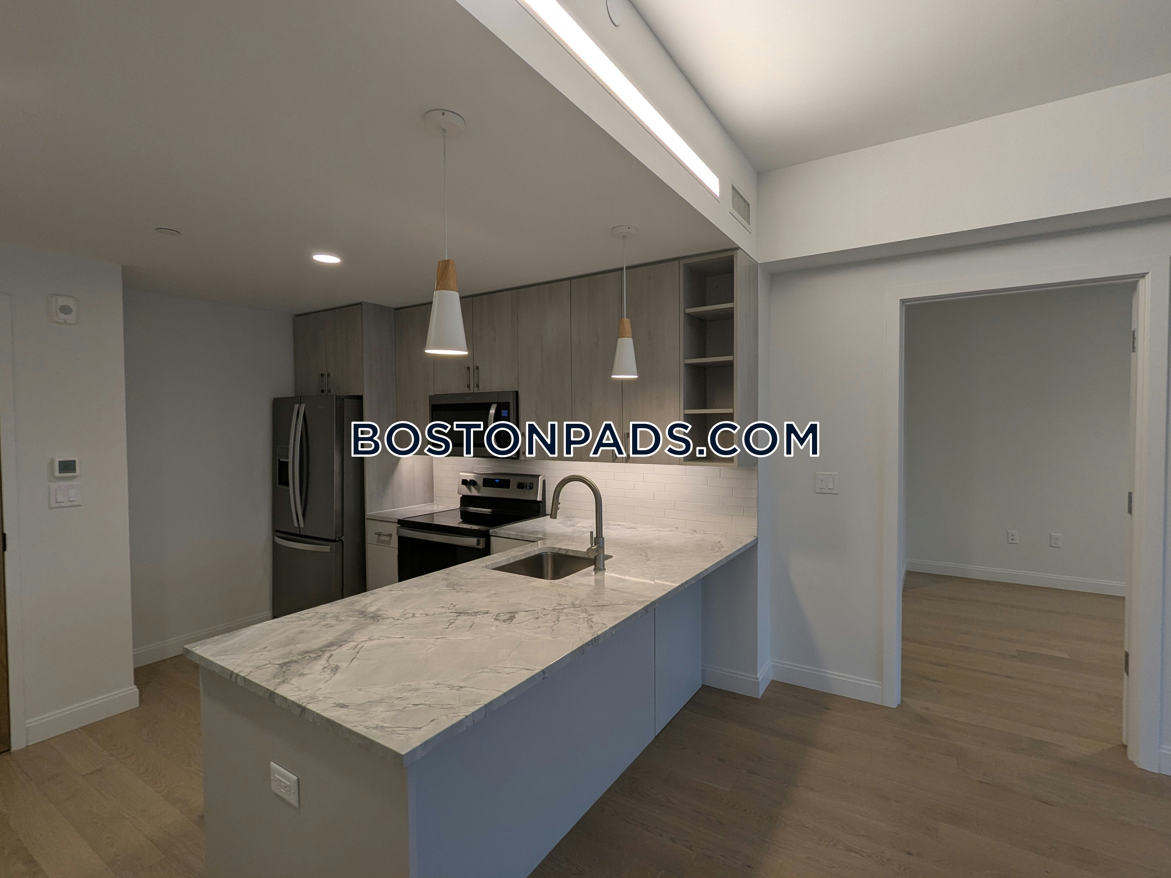 Boston - 2 Beds, 2 Baths