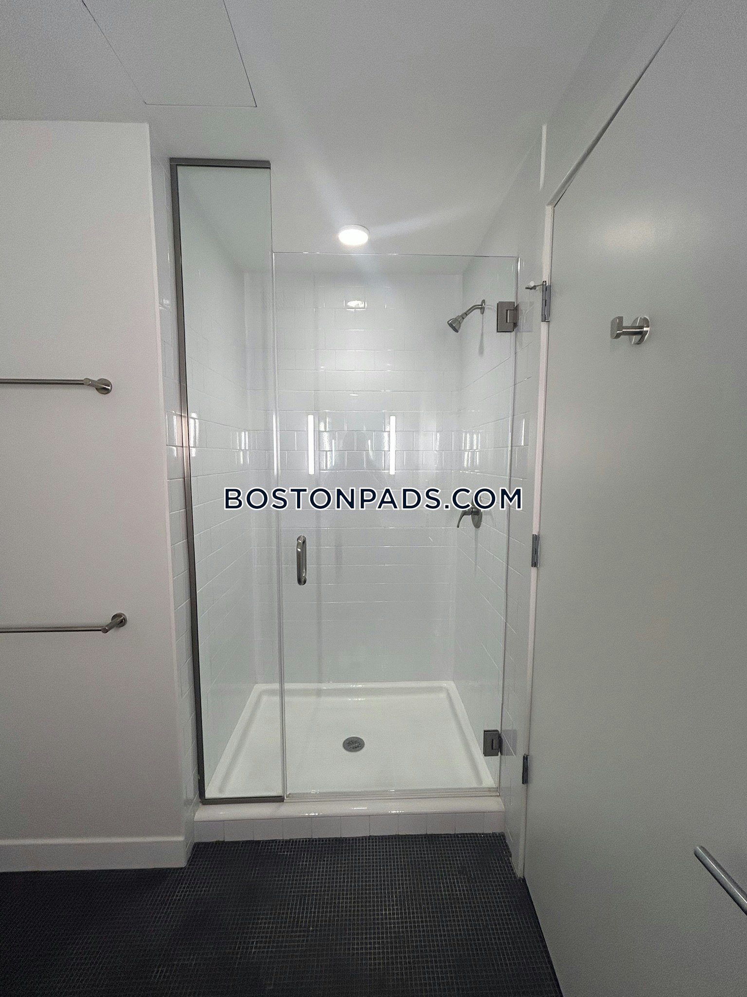 Boston - 2 Beds, 2 Baths