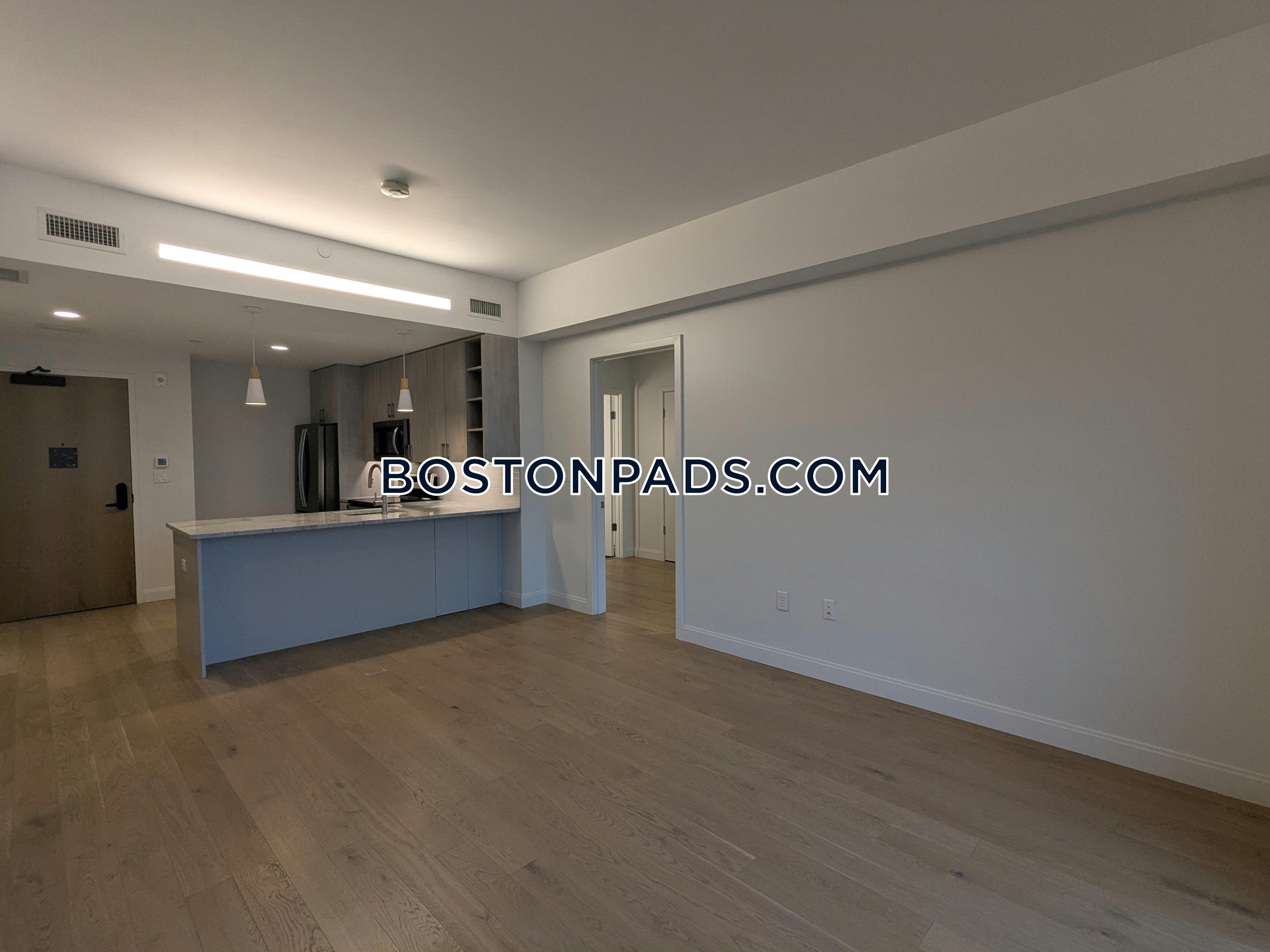 Boston - 2 Beds, 2 Baths
