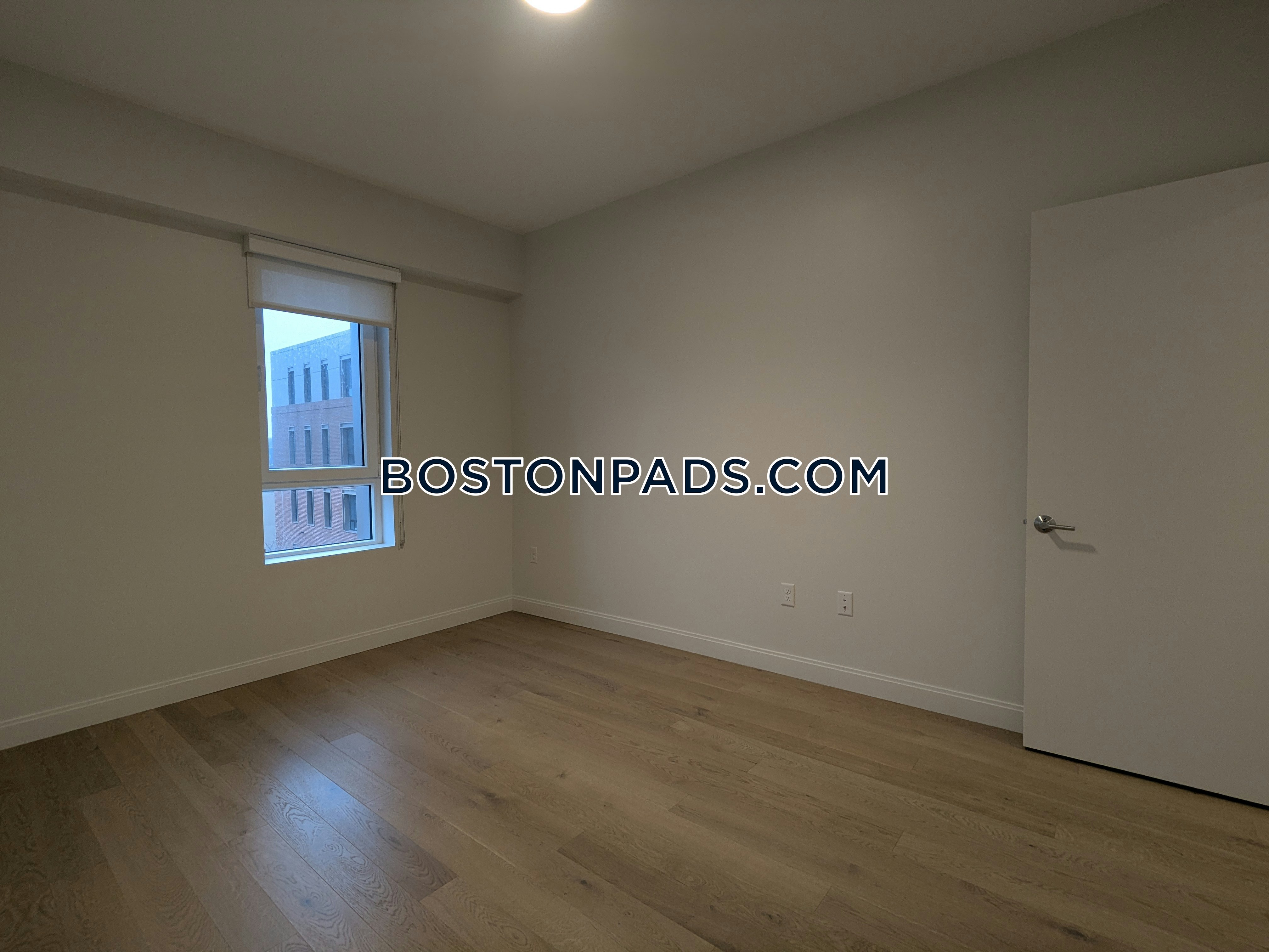 Boston - 2 Beds, 2 Baths