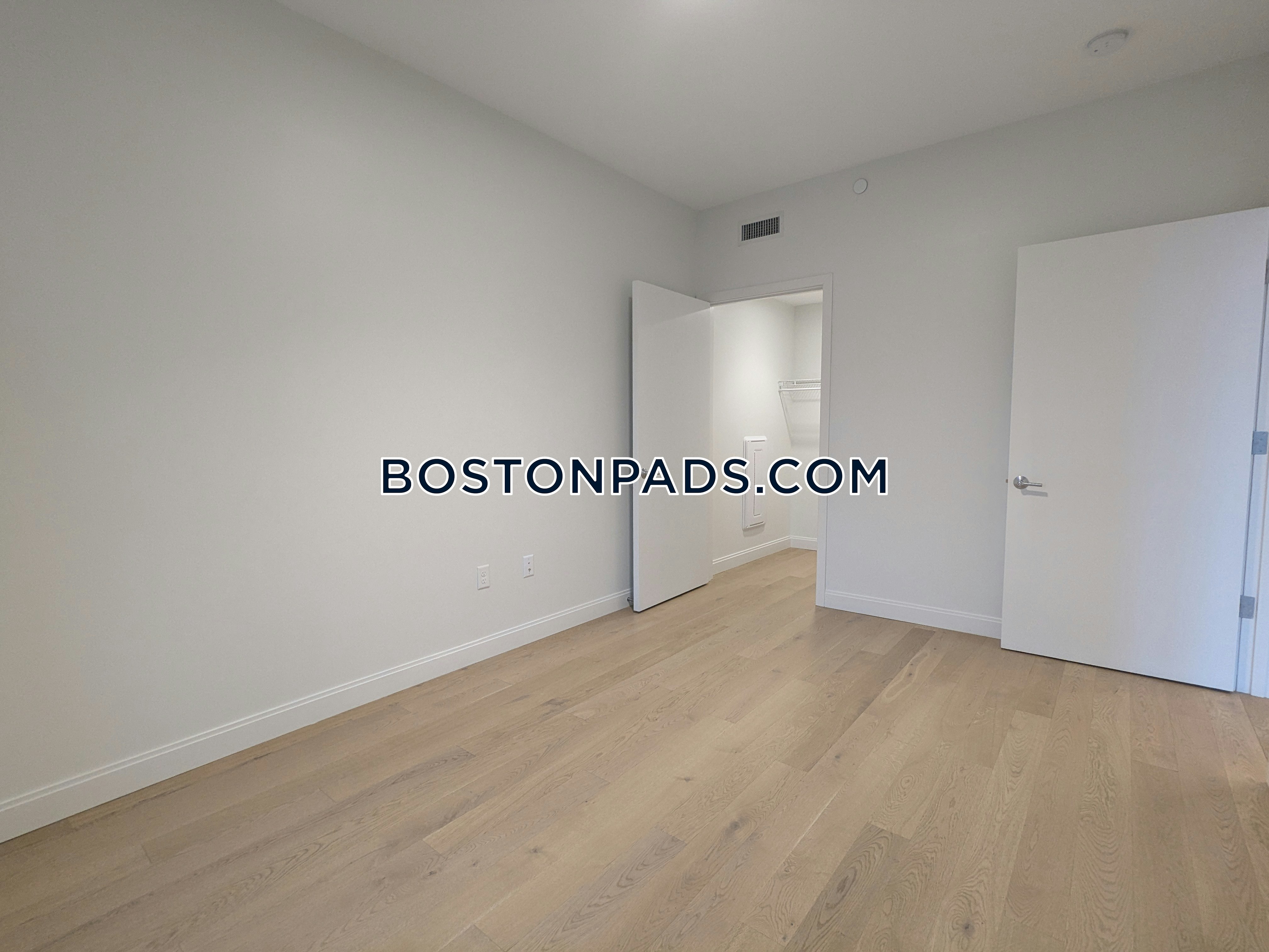 Boston - 2 Beds, 2 Baths