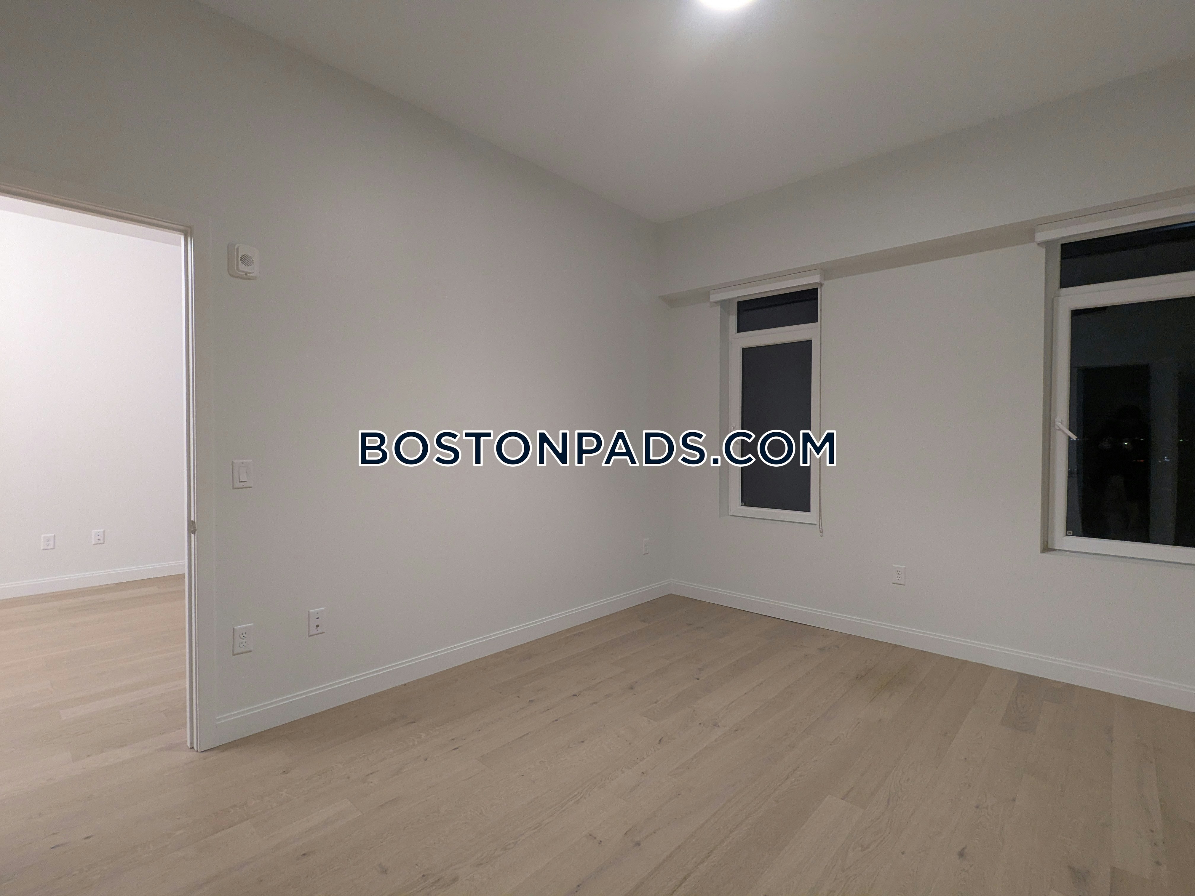 Boston - 2 Beds, 2 Baths