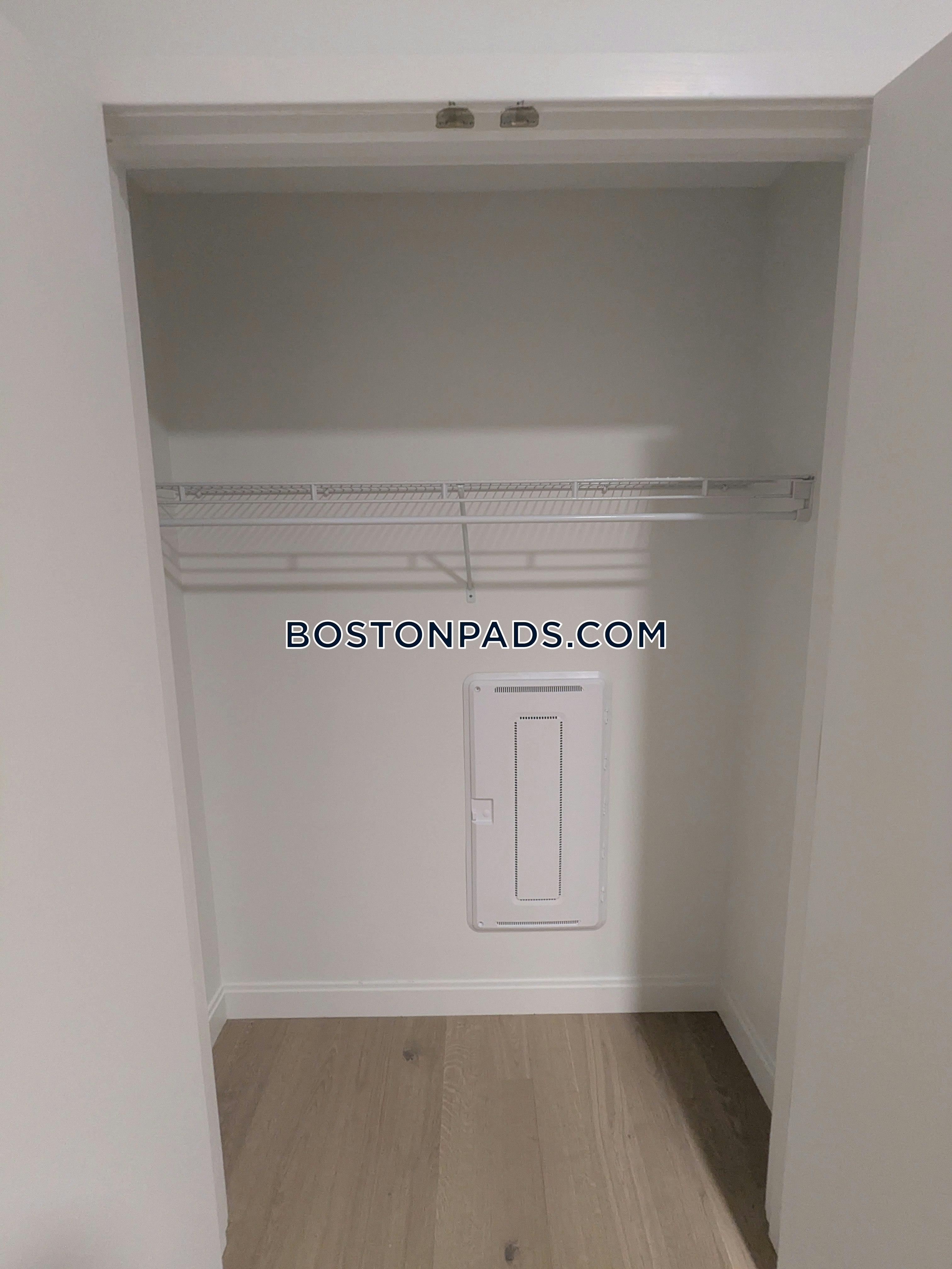 Boston - 2 Beds, 2 Baths