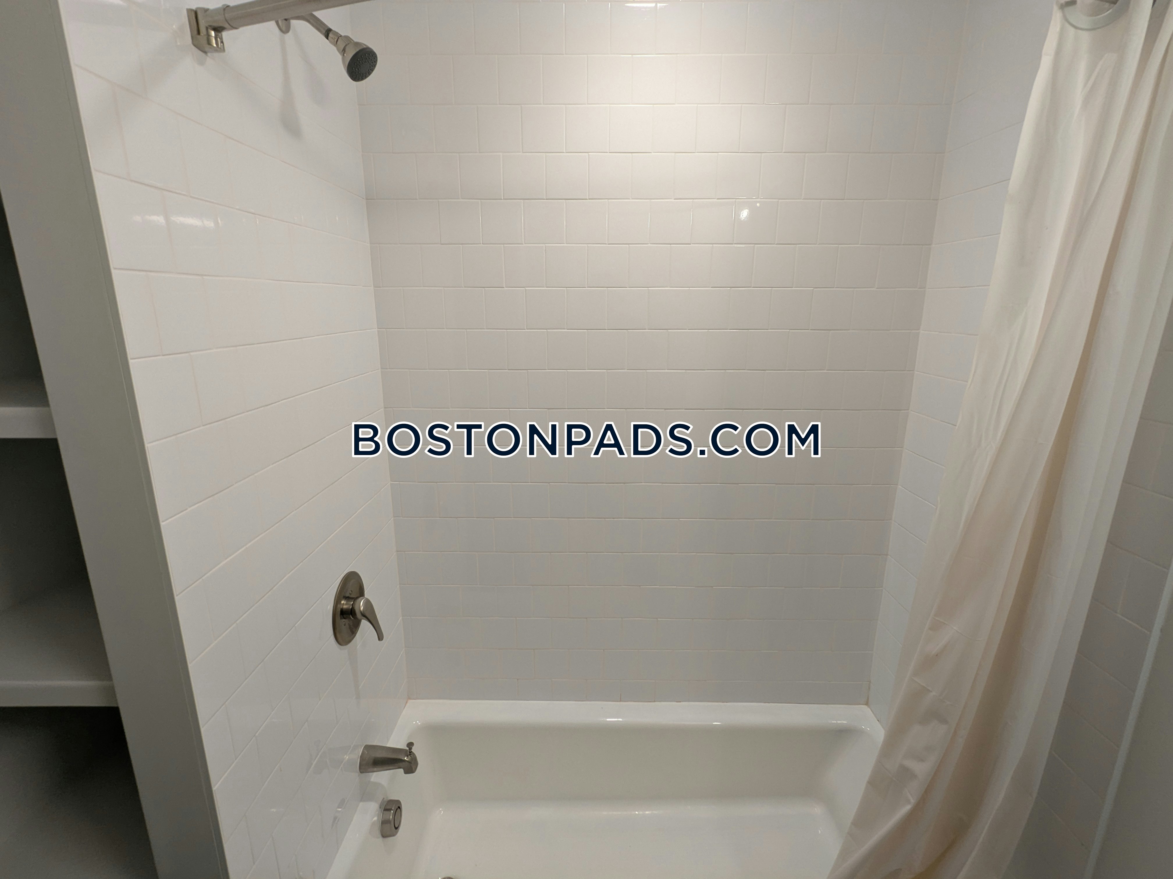 Boston - 2 Beds, 2 Baths