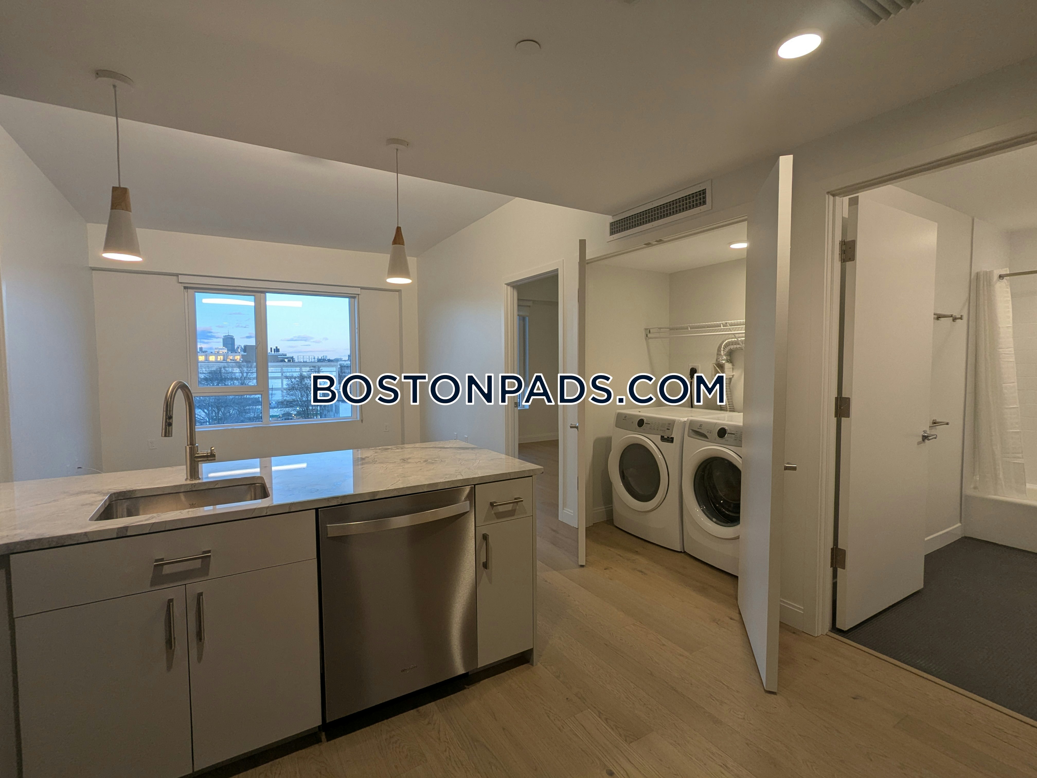 Boston - 2 Beds, 2 Baths