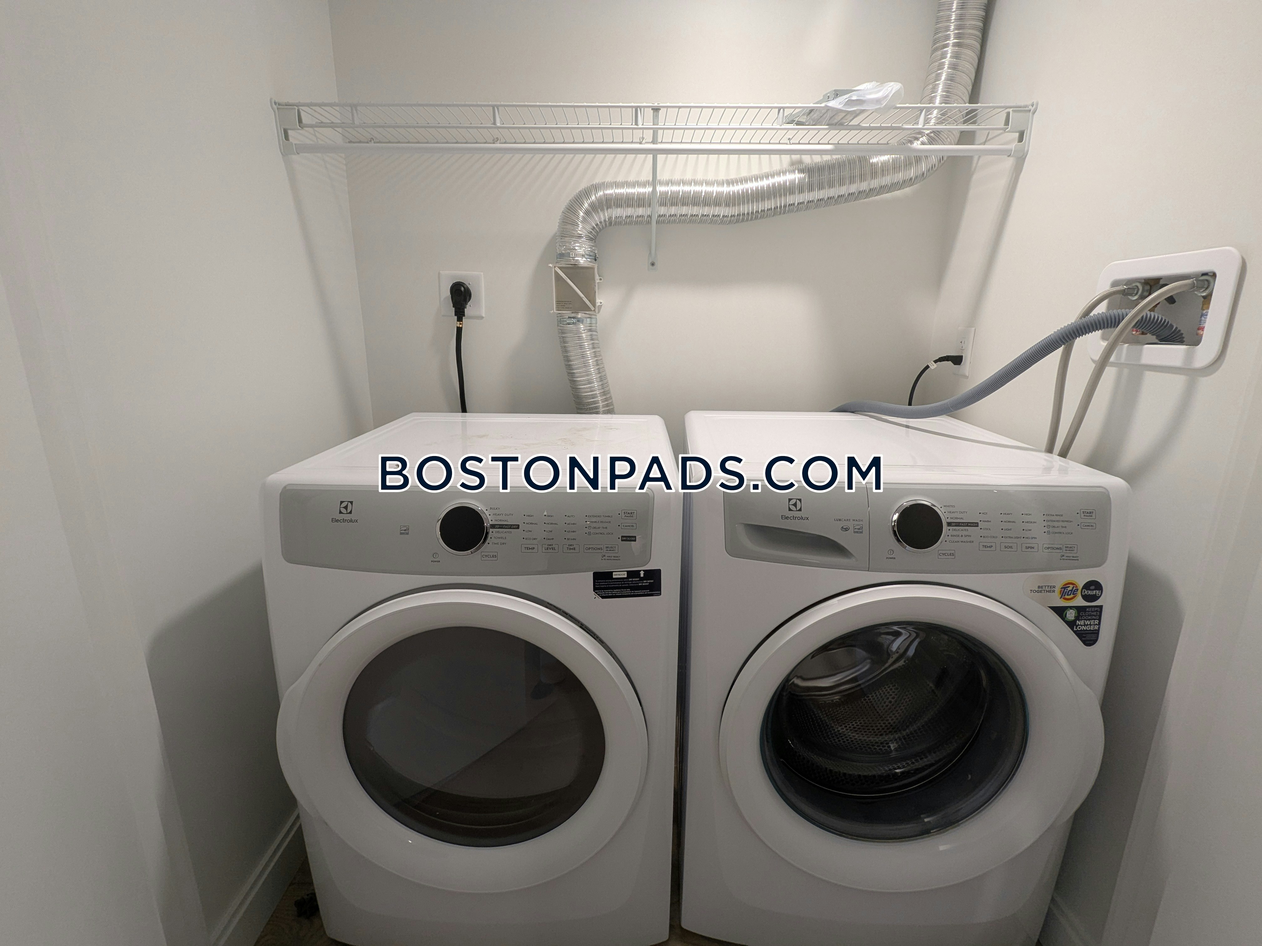 Boston - 2 Beds, 2 Baths