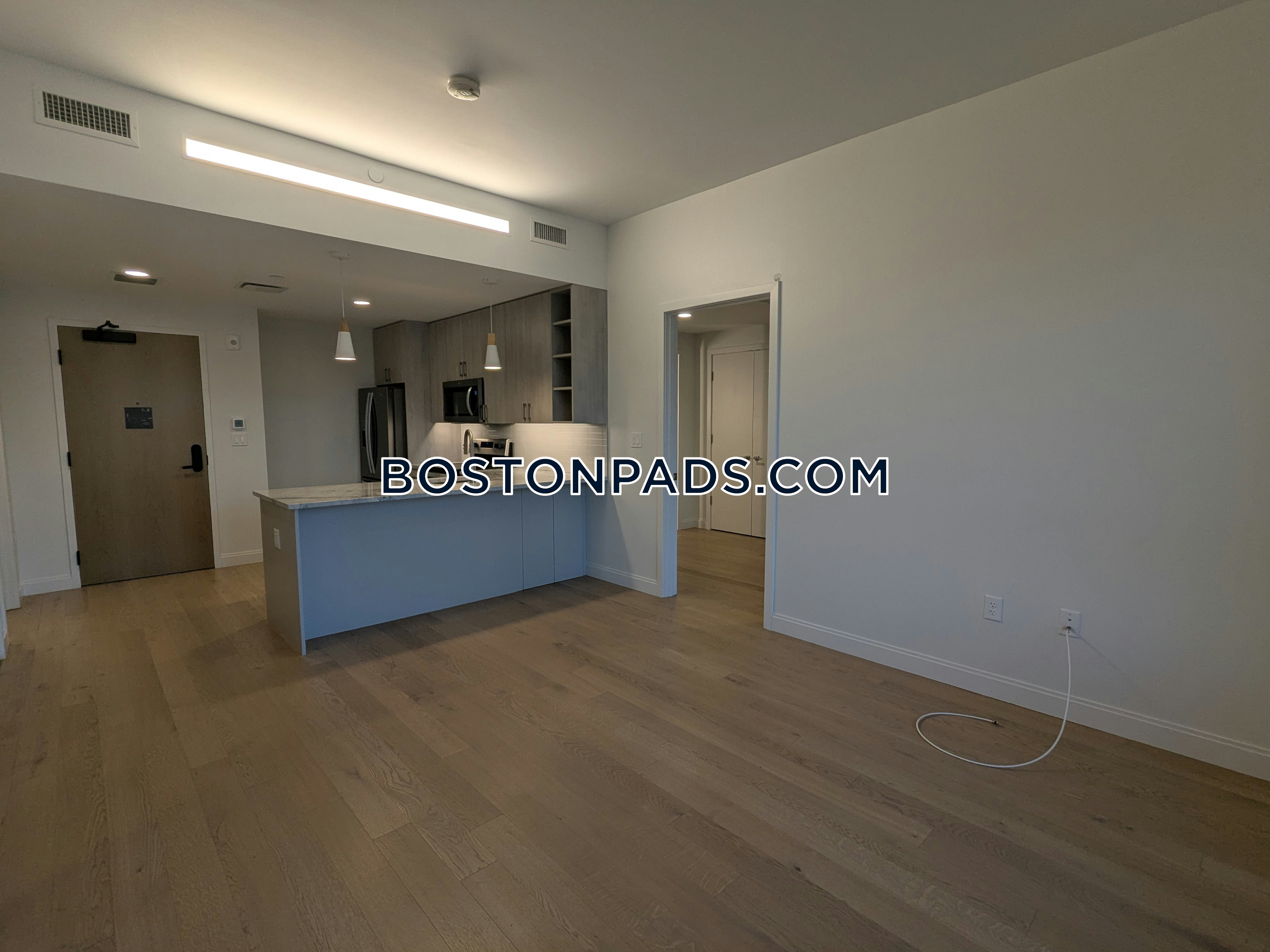 Boston - 2 Beds, 2 Baths