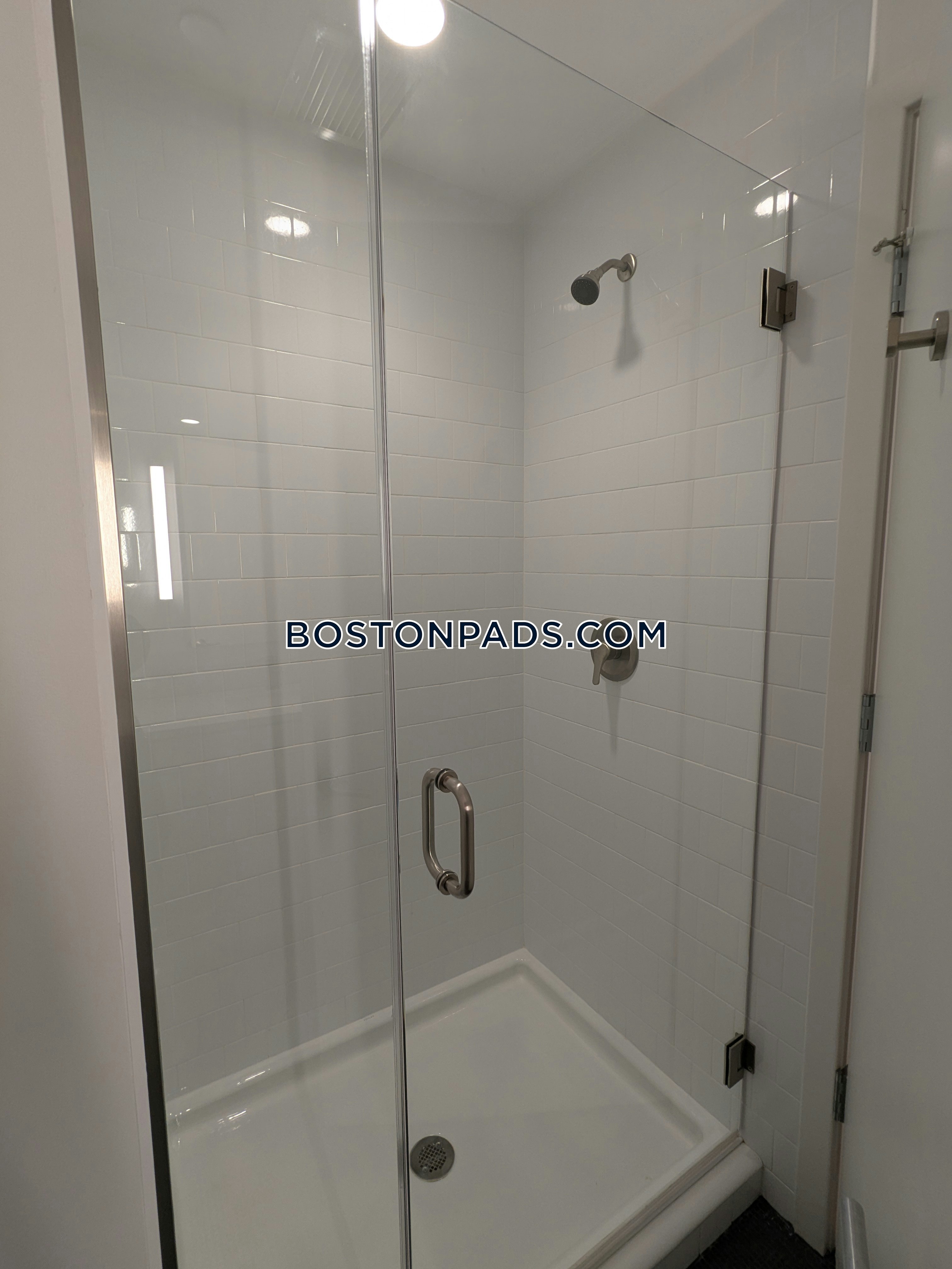 Boston - 2 Beds, 2 Baths