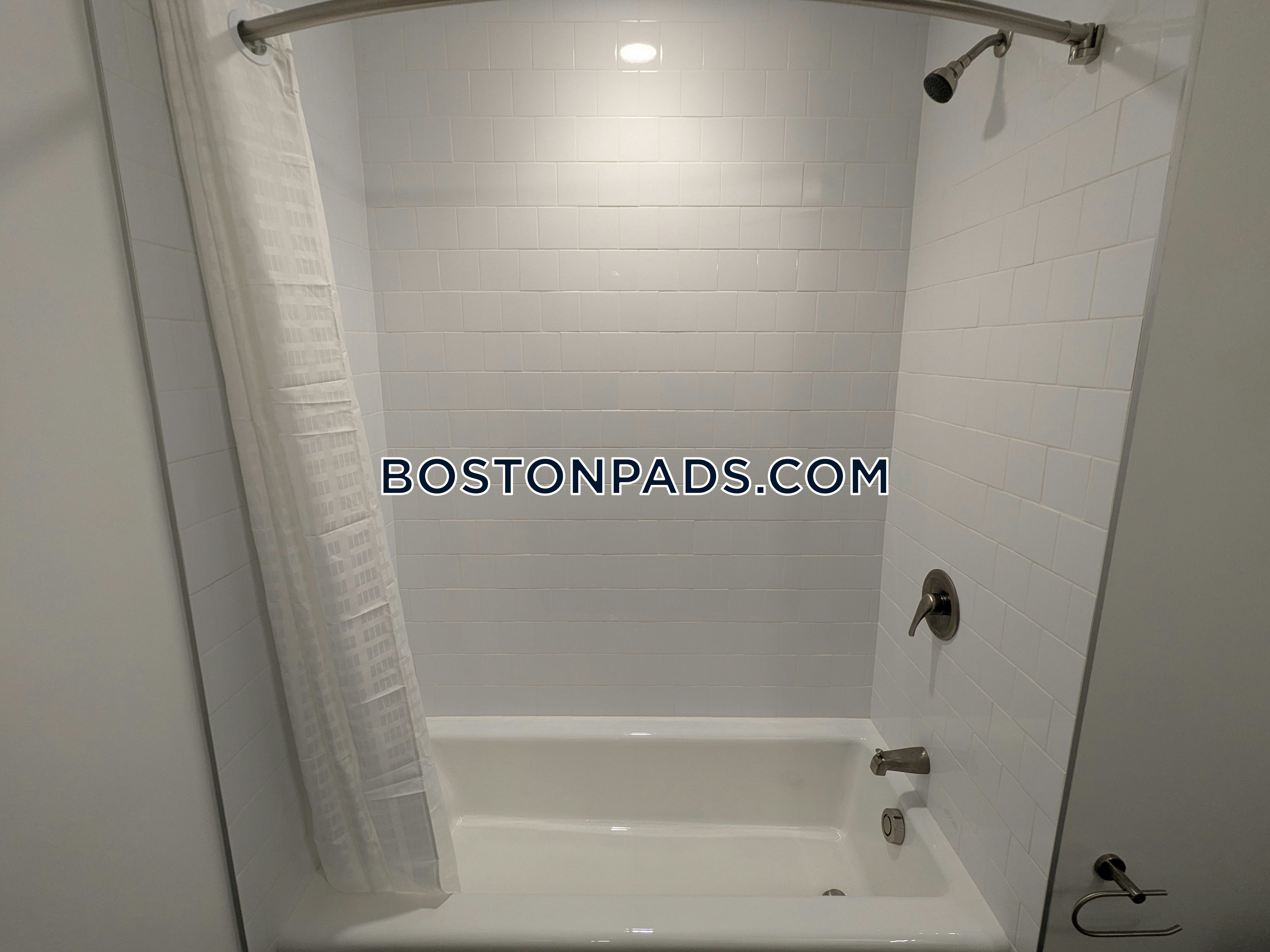Boston - 2 Beds, 2 Baths