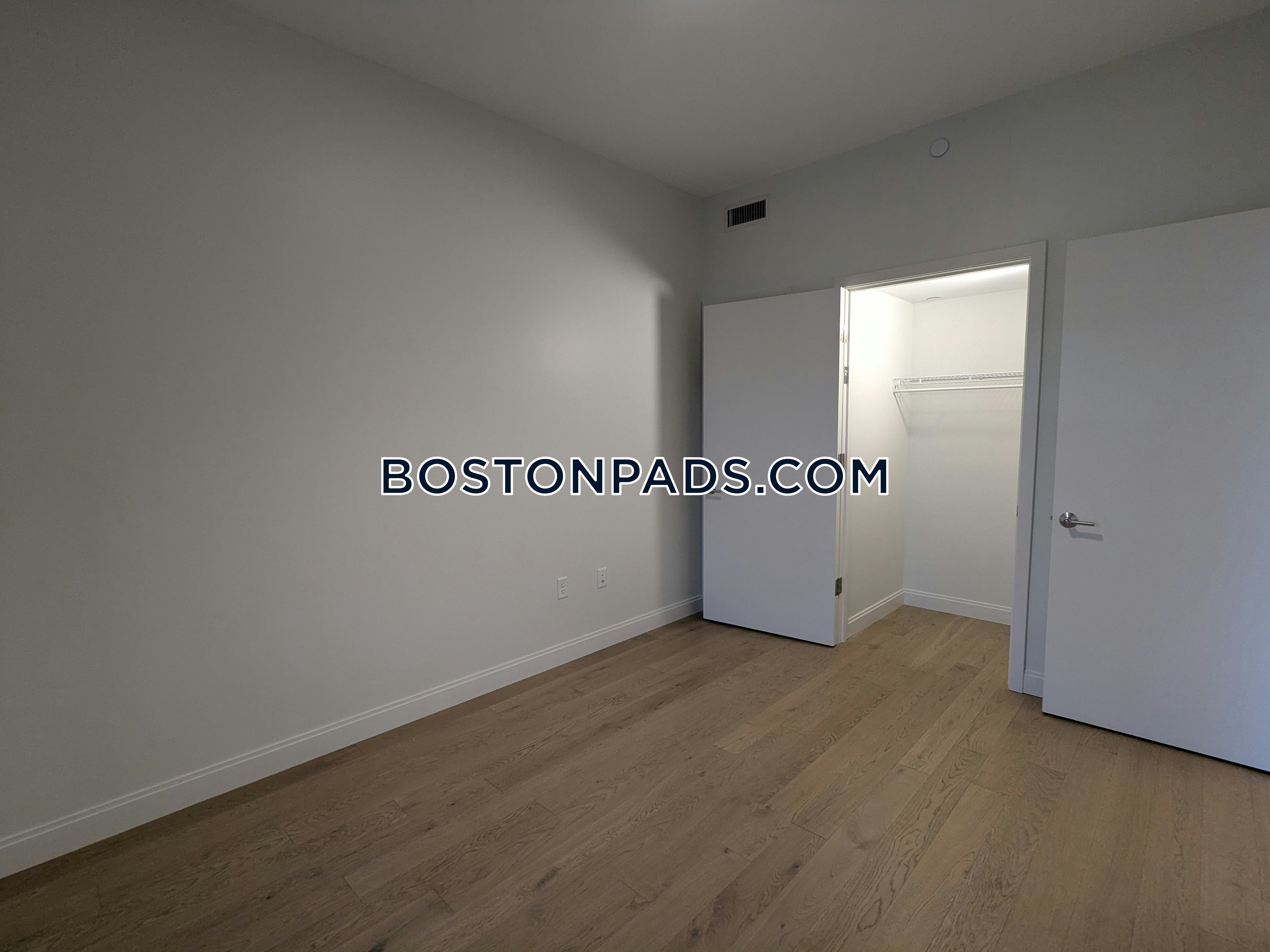 Boston - 2 Beds, 2 Baths