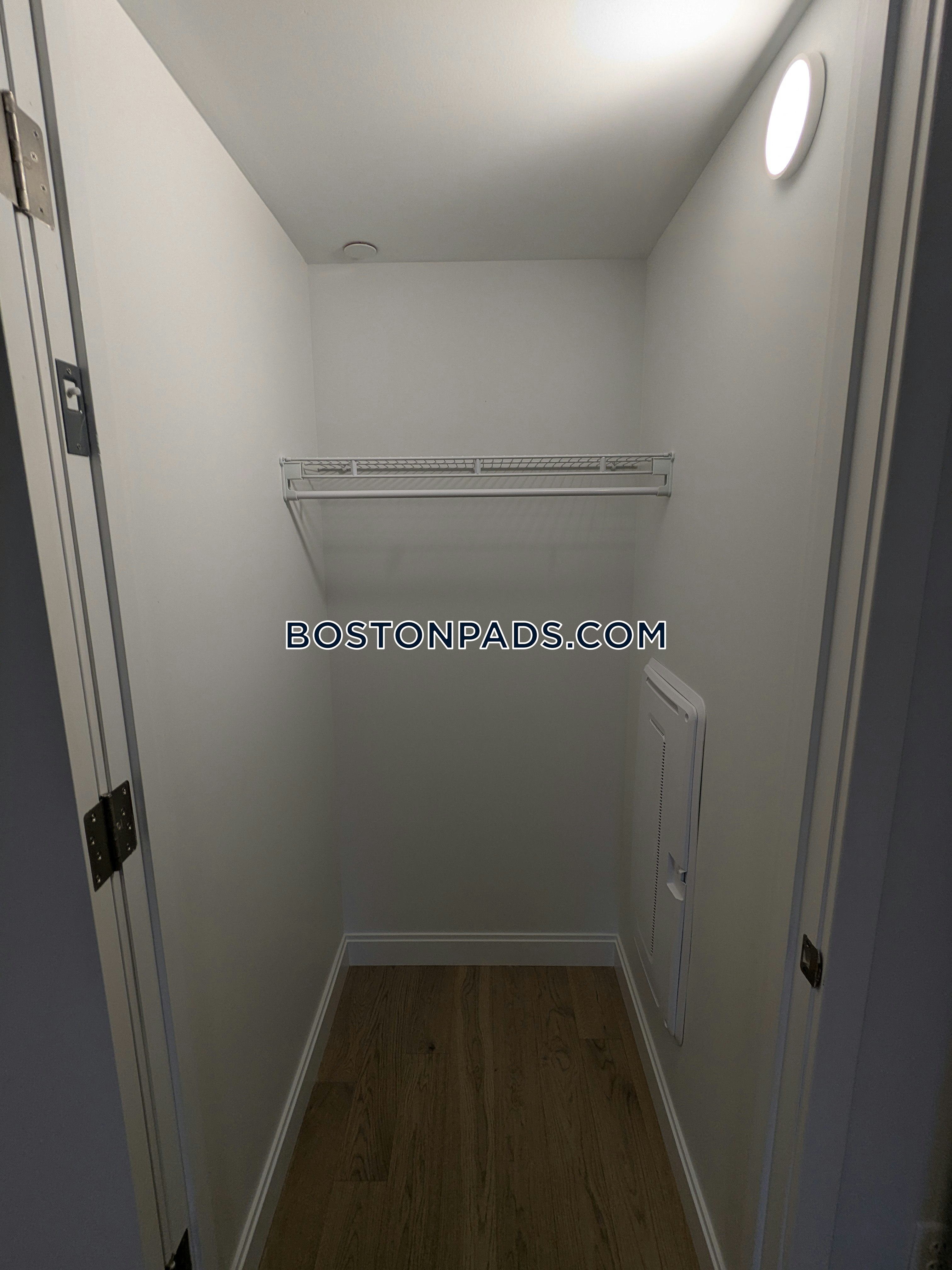 Boston - 2 Beds, 2 Baths