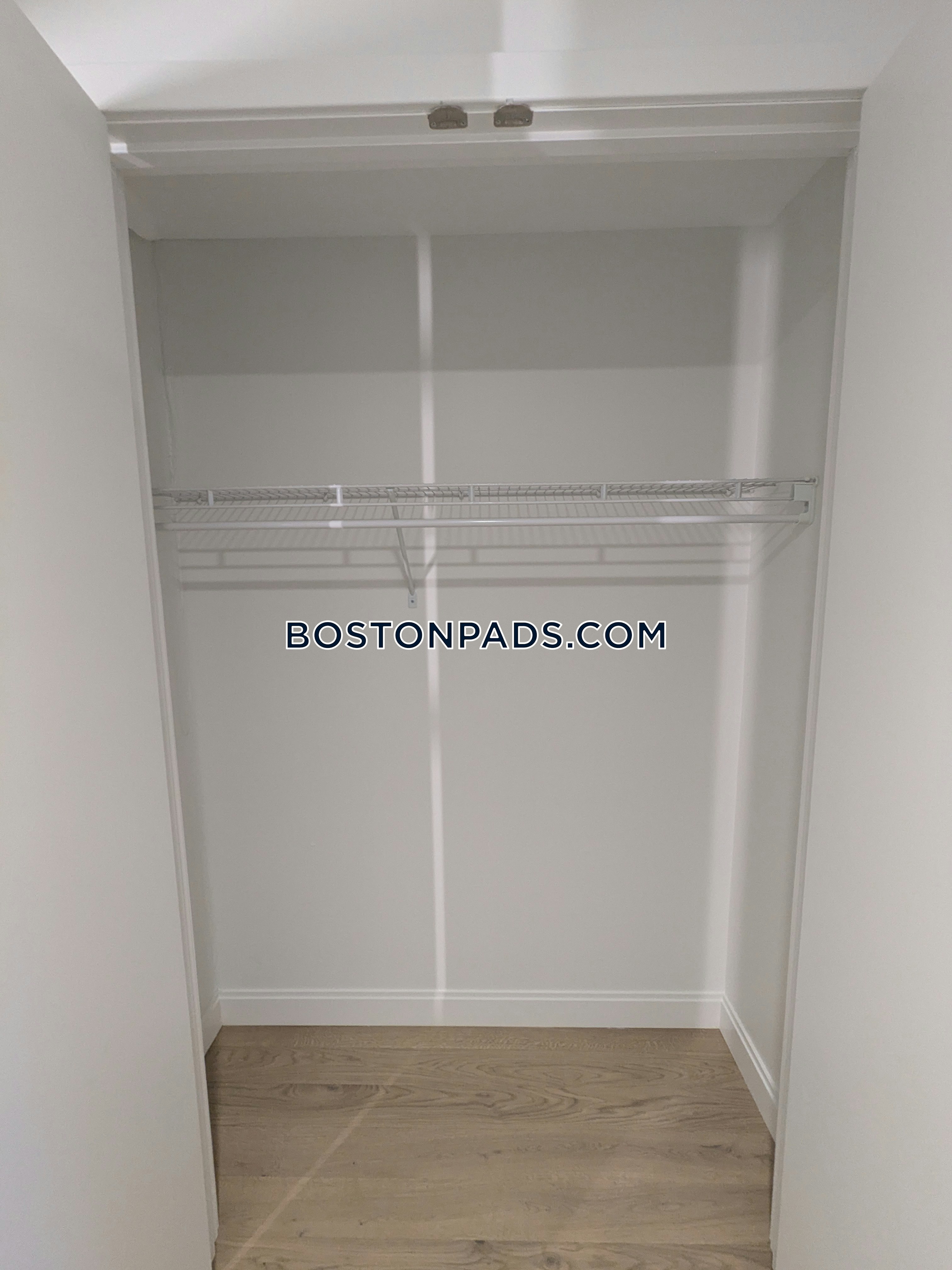 Boston - 2 Beds, 2 Baths