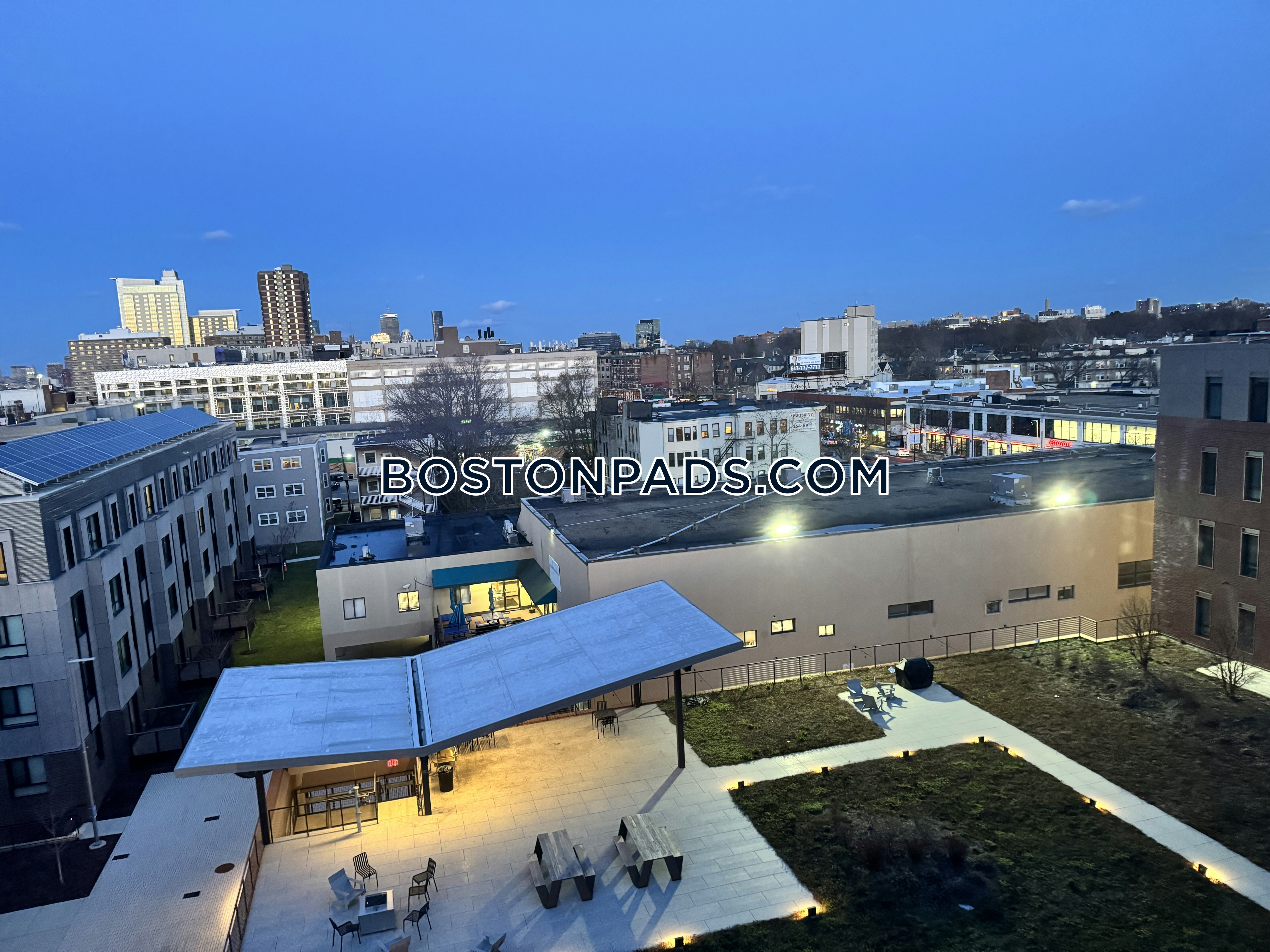 Boston - 2 Beds, 2 Baths