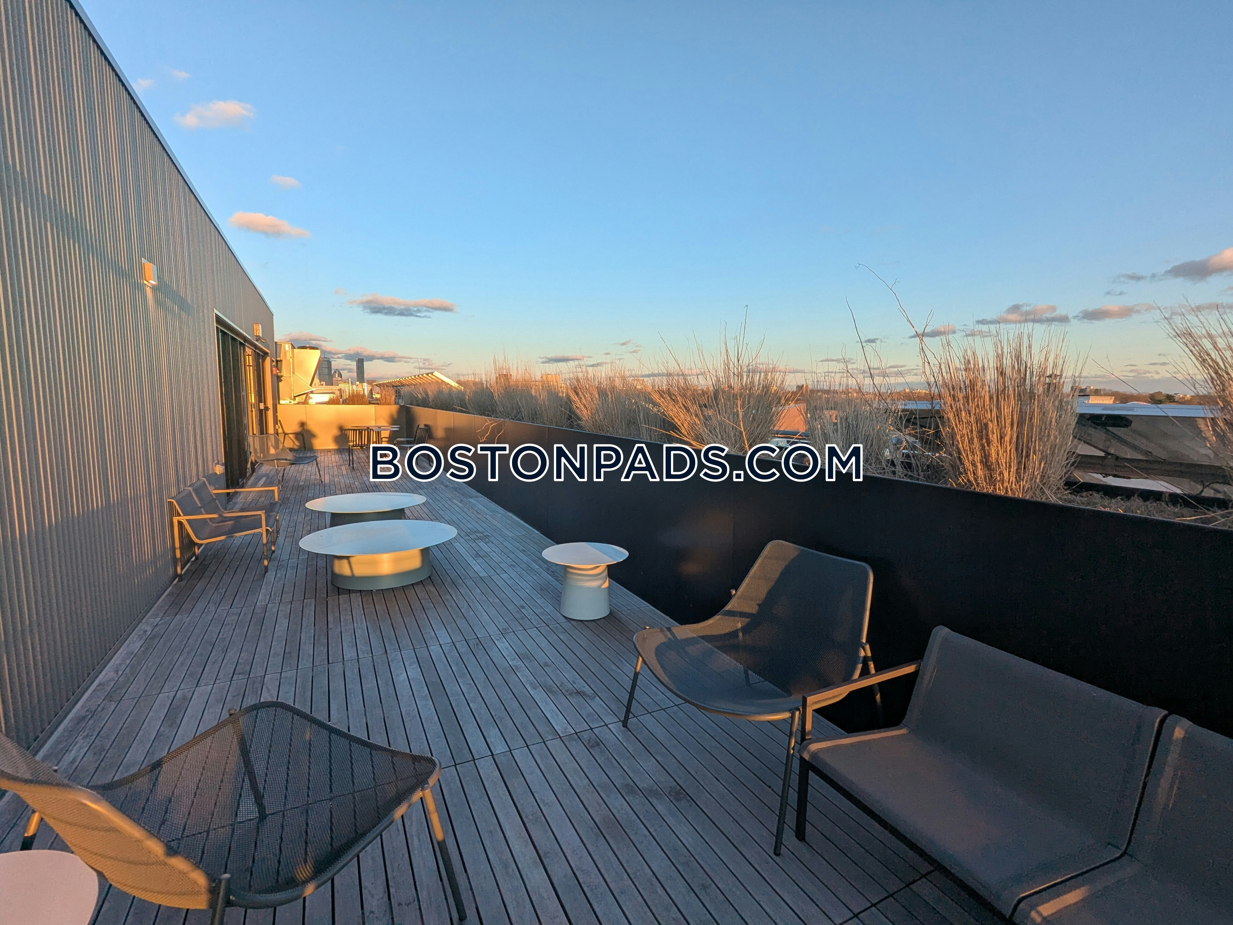 Boston - 2 Beds, 2 Baths