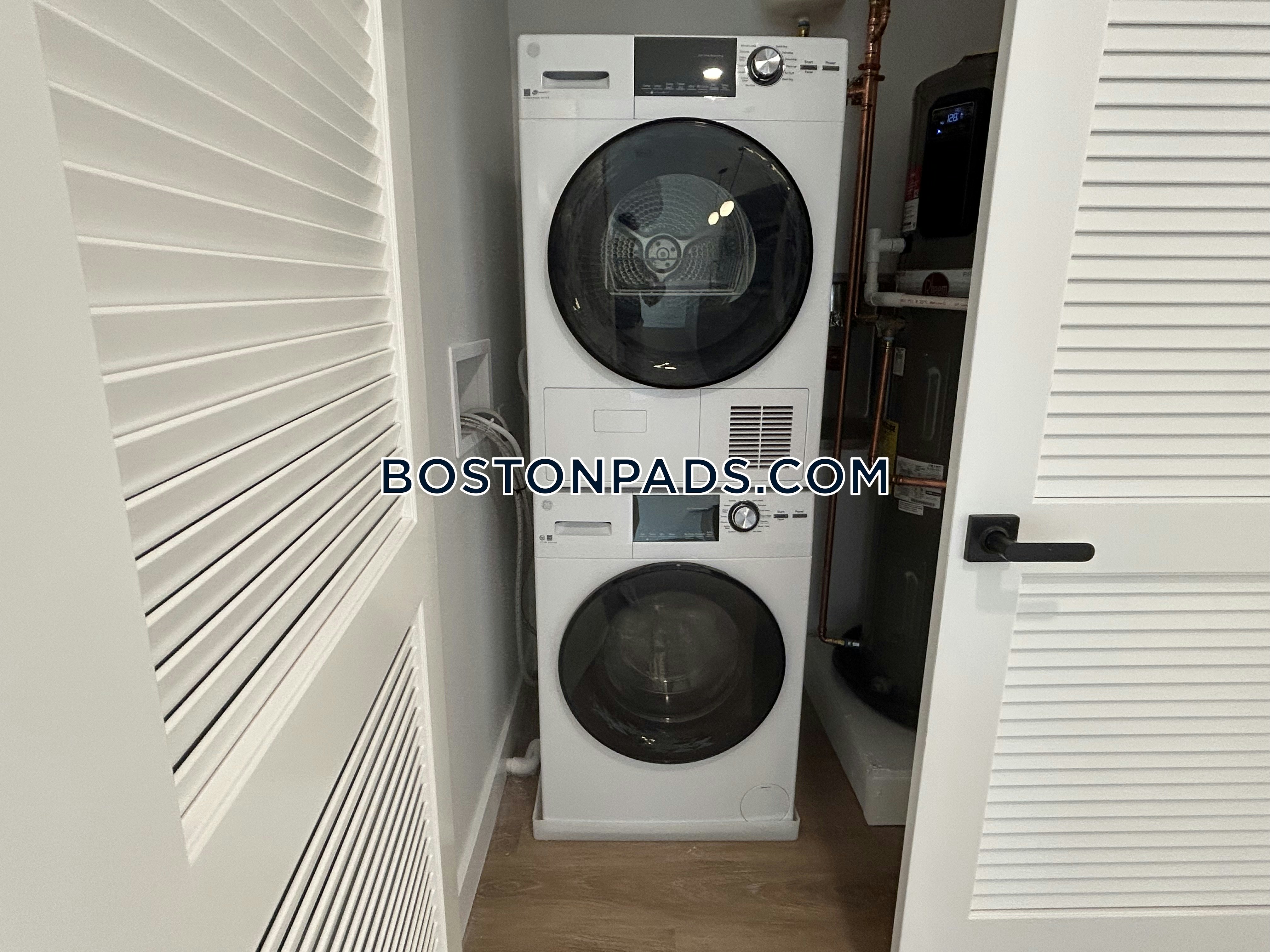 West Roxbury, Boston, MA - 1 Bed, 1 Bath - $3,200 - ID#8010914