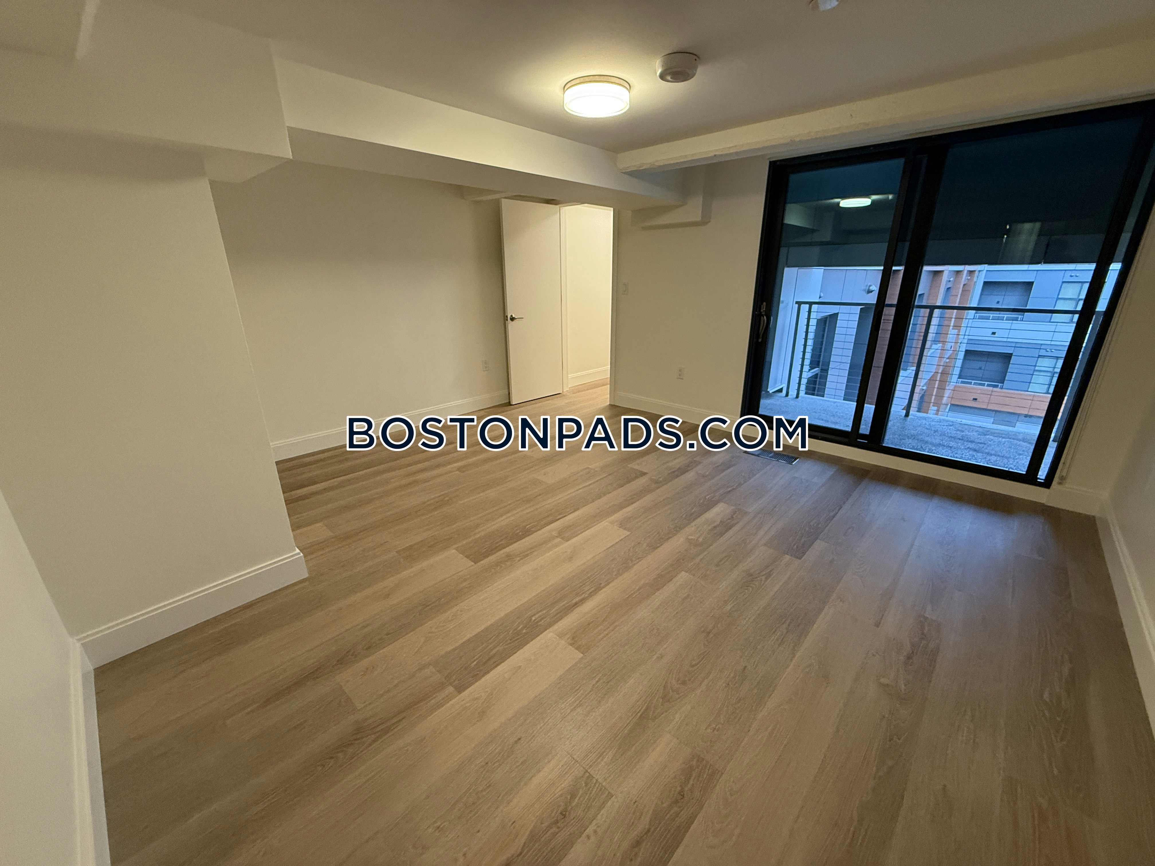 Boston - 2 Beds, 2.5 Baths