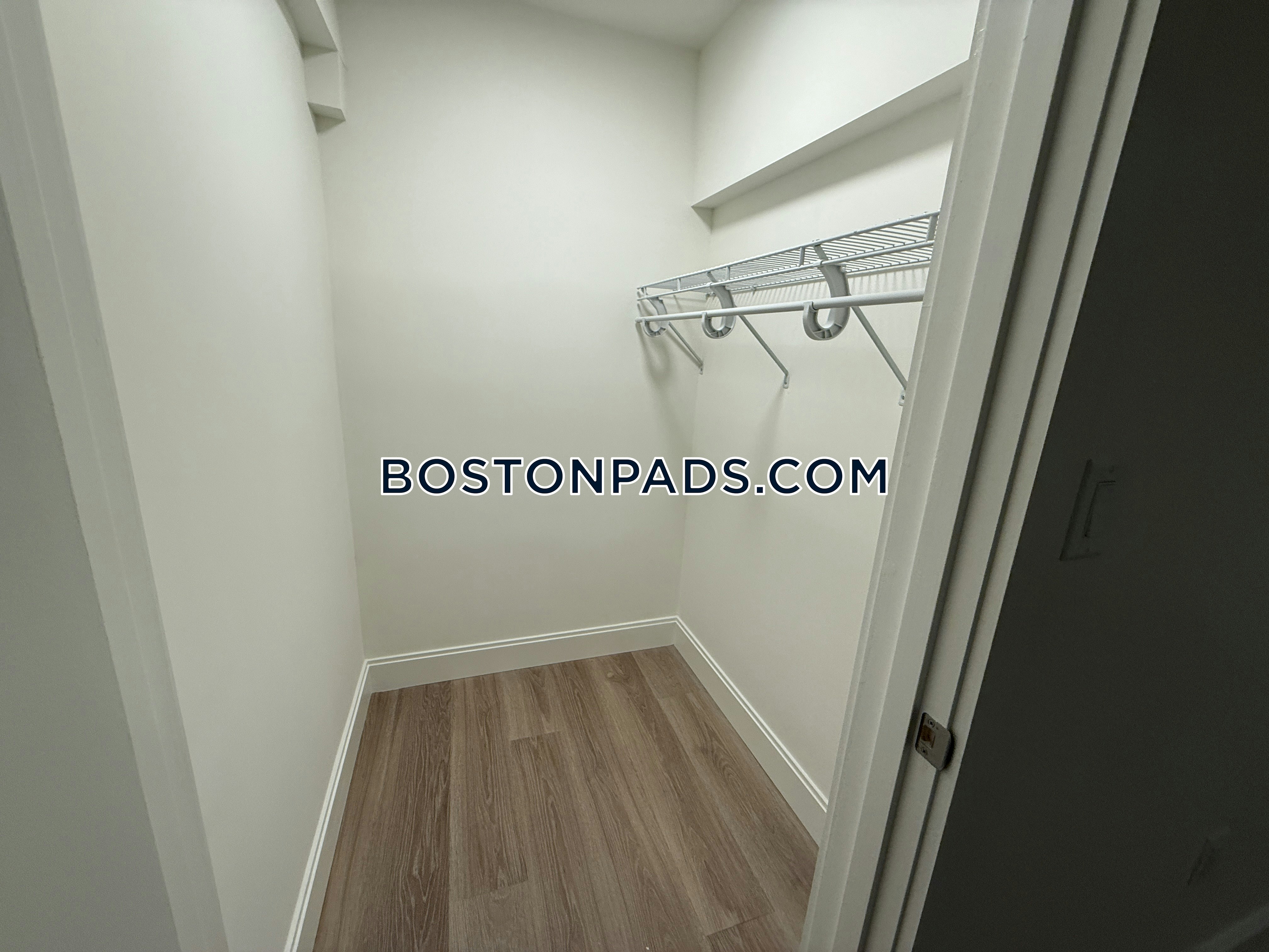 Boston - 2 Beds, 2.5 Baths