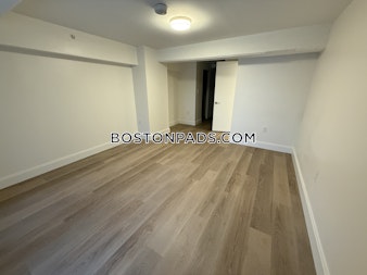 Commonwealth Ave. Boston