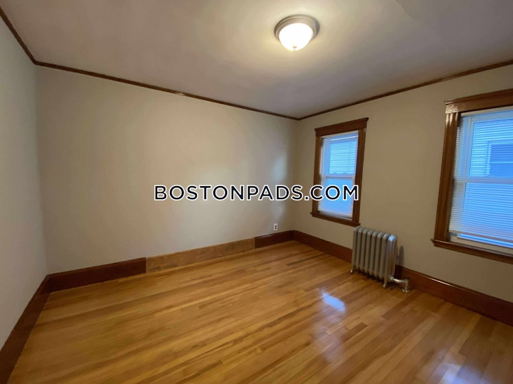 Pinkert St., Medford