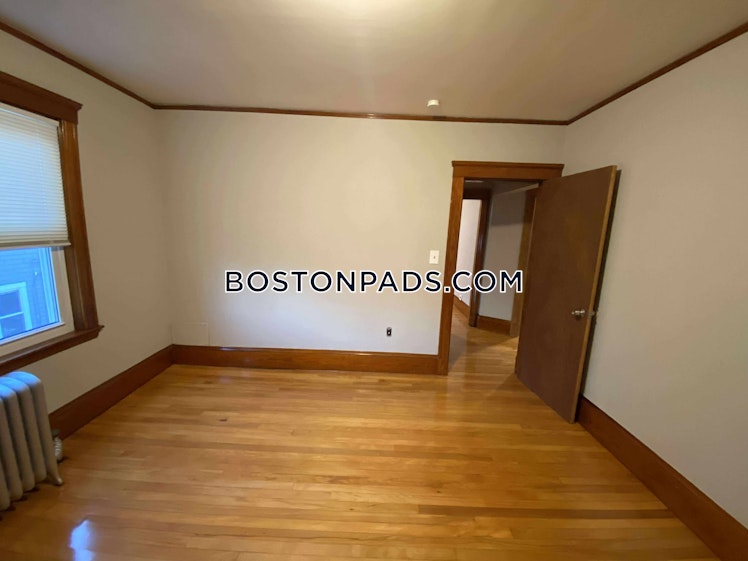 Pinkert St., Medford