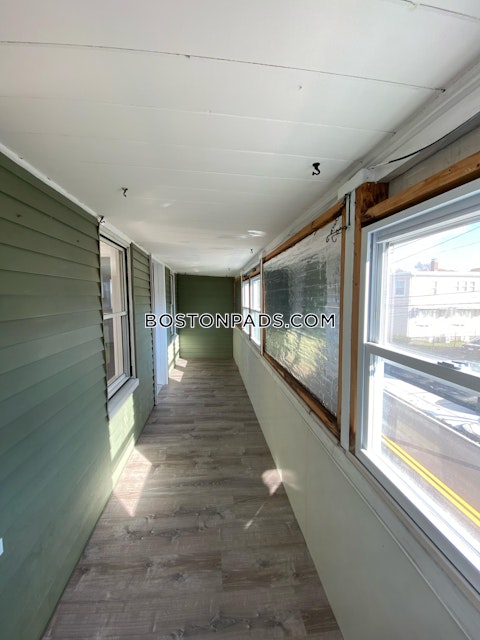 Water St. Quincy photo 21