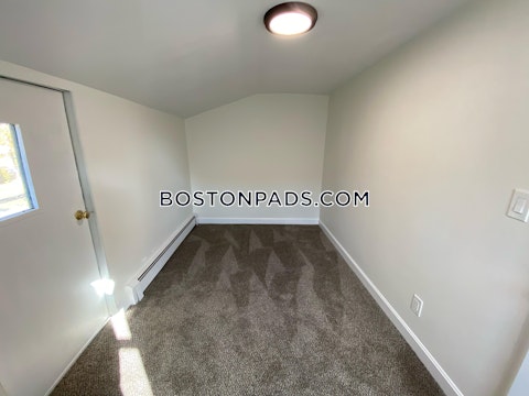 Water St. Quincy photo 9