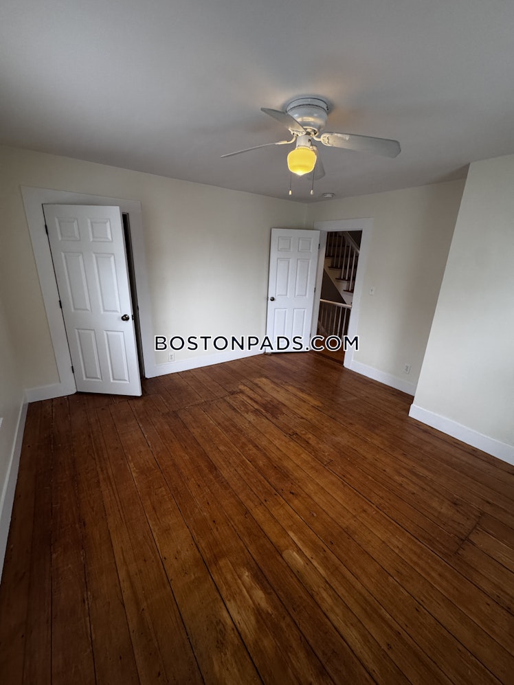 Eastburn St., Boston