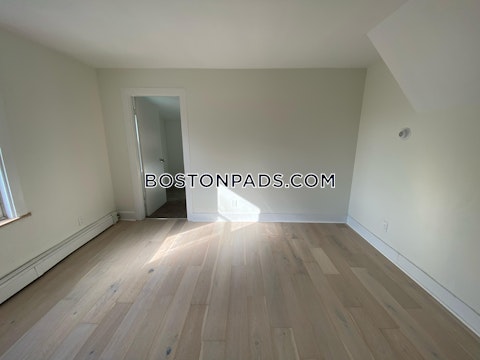 Water St. Quincy photo 7