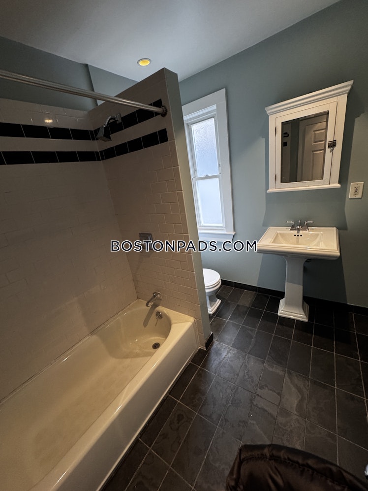 Eastburn St., Boston