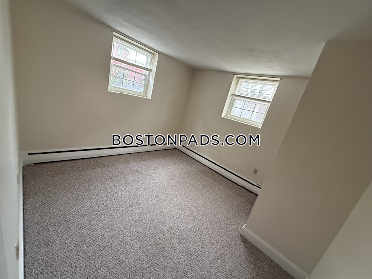 Brattle Dr., Arlington