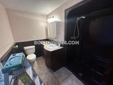 Georgia St Boston photo 52