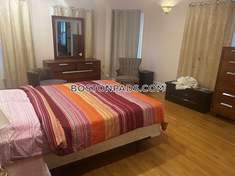 Georgia St Boston photo 16