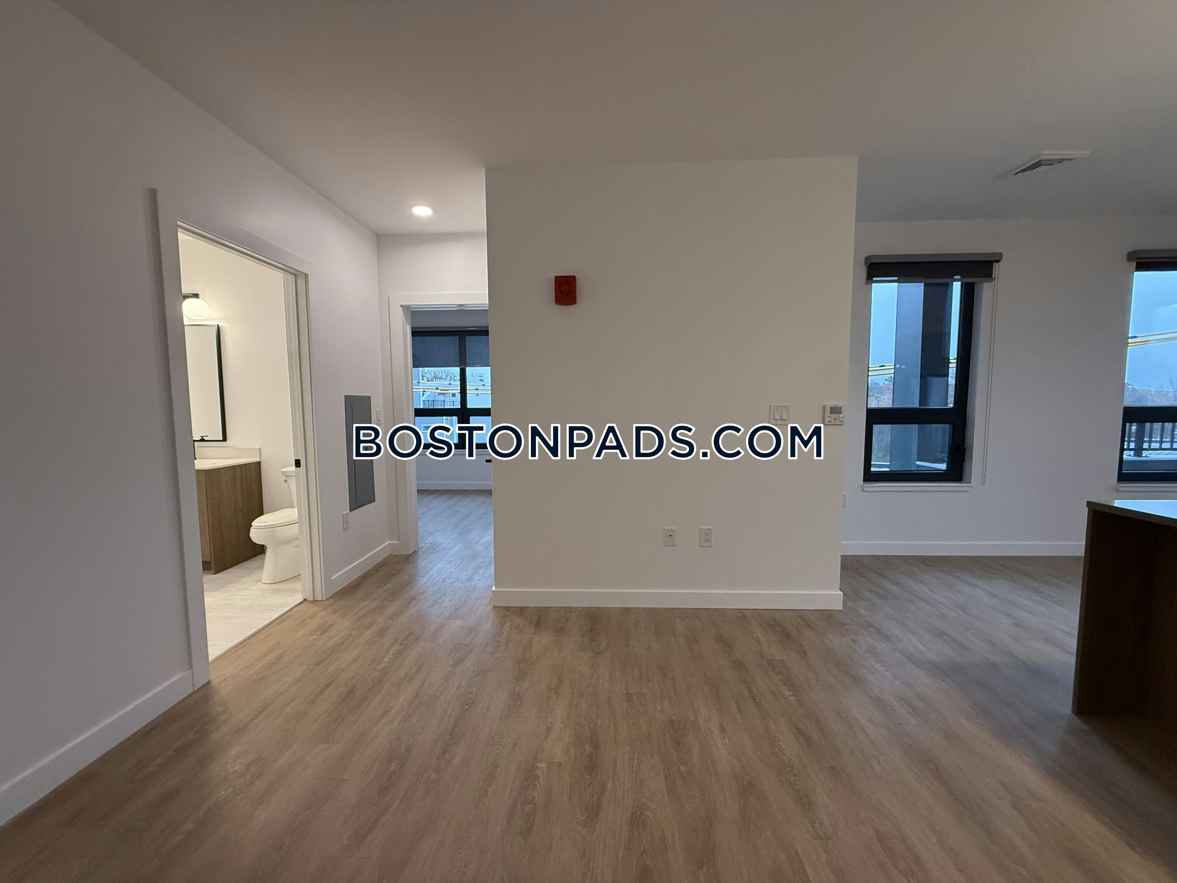 Boston - 1 Beds, 1 Baths