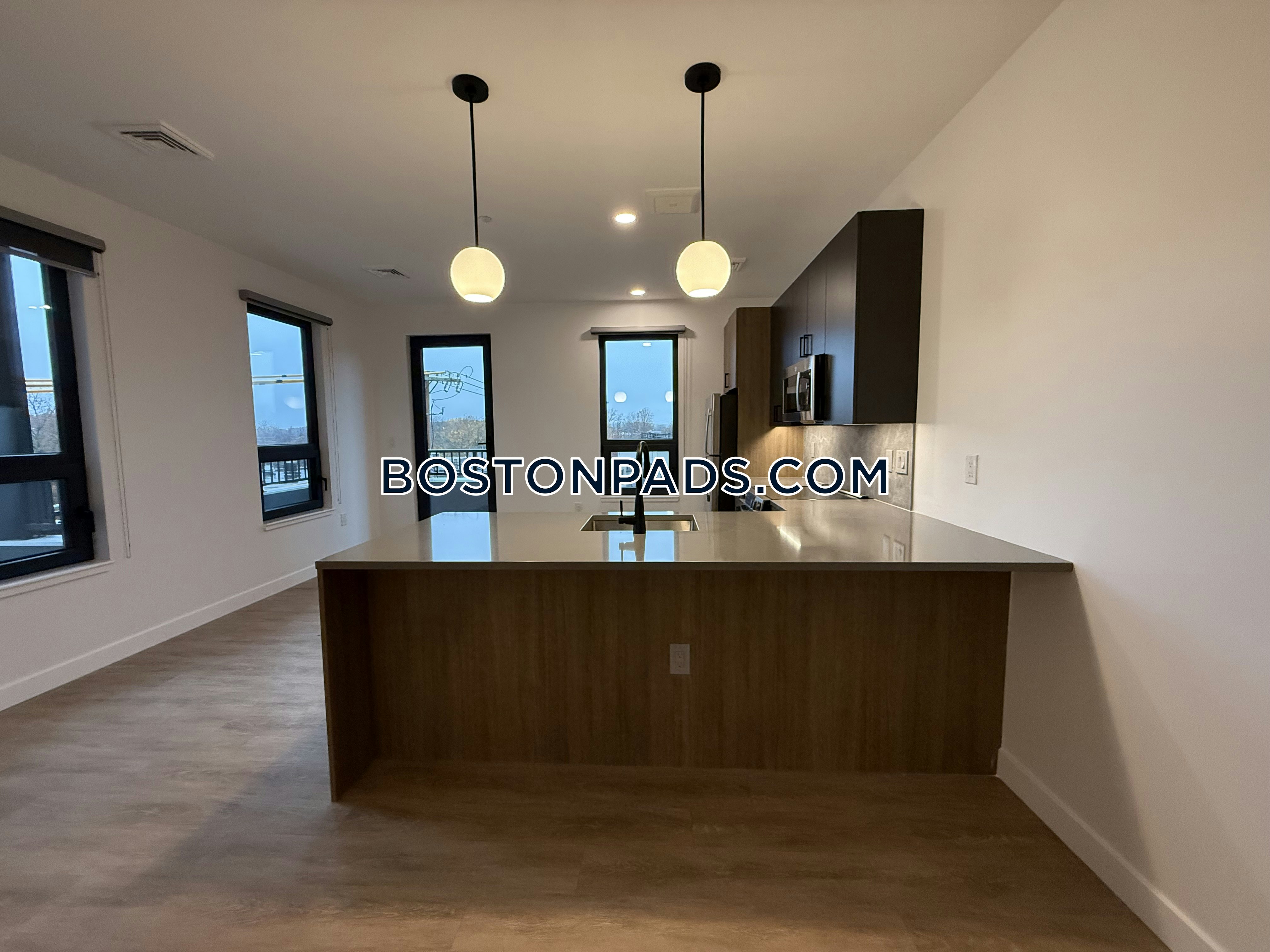 Boston - 1 Beds, 1 Baths