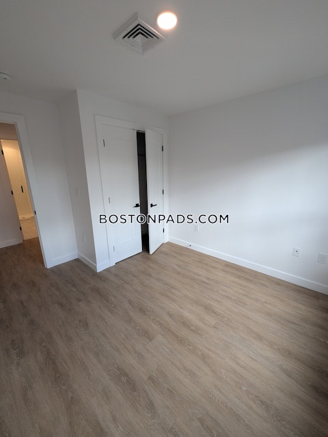 Gardner St. Boston photo 16